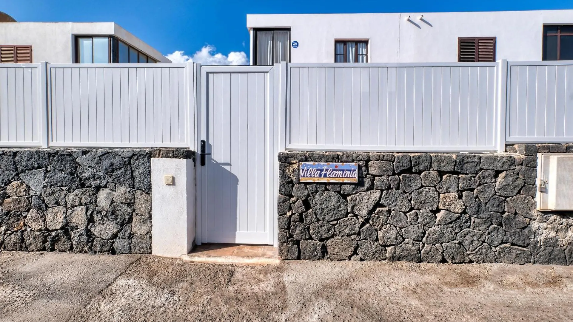 Villa Flaminia Art With Jacuzzi-400M From The Beach Puerto del Carmen  0*, Puerto del Carmen (Lanzarote) Spain